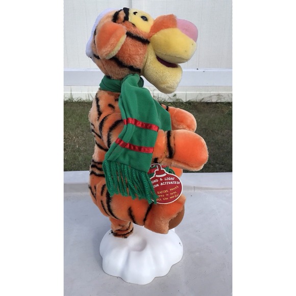 Vintage Talking Bouncing Tigger 22" Animated Christmas Greeter Disney Pooh Telco - Picture 8 of 16